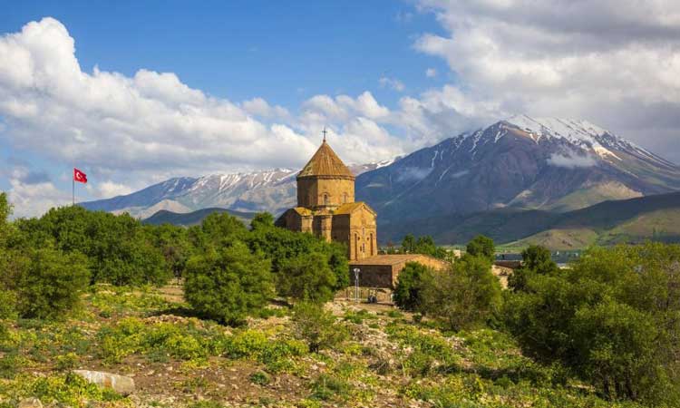 تور هوایی ایروان 3شب هتل 4*